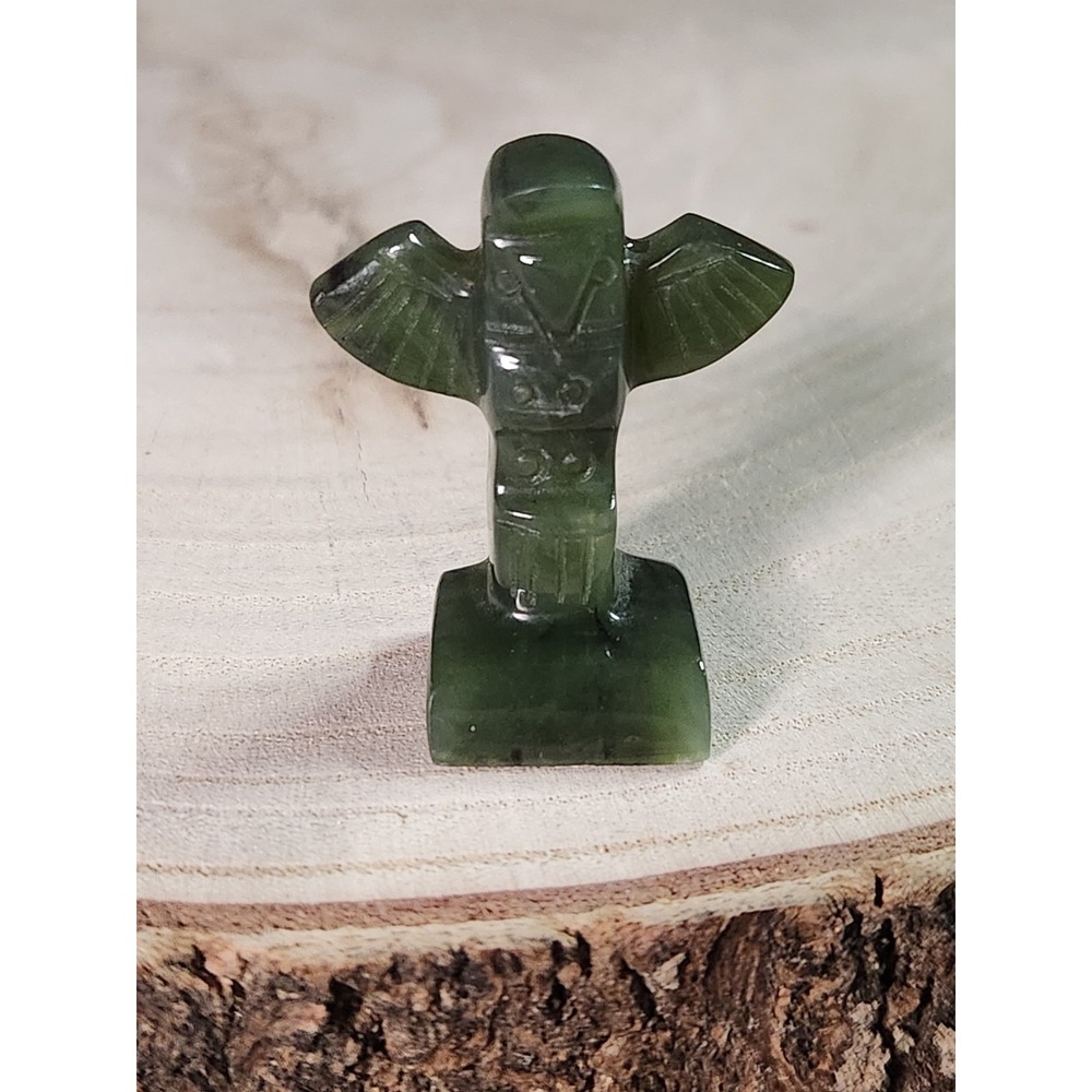 Jade Hand Carved Thunderbird Totem Pole Statue Figure Native North American 1.5" - Picture 1 of 9